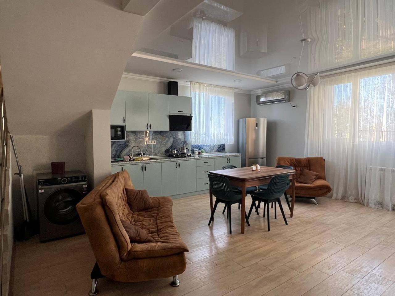 Gt House Batumi Ξενοδοχείο Εξωτερικό φωτογραφία