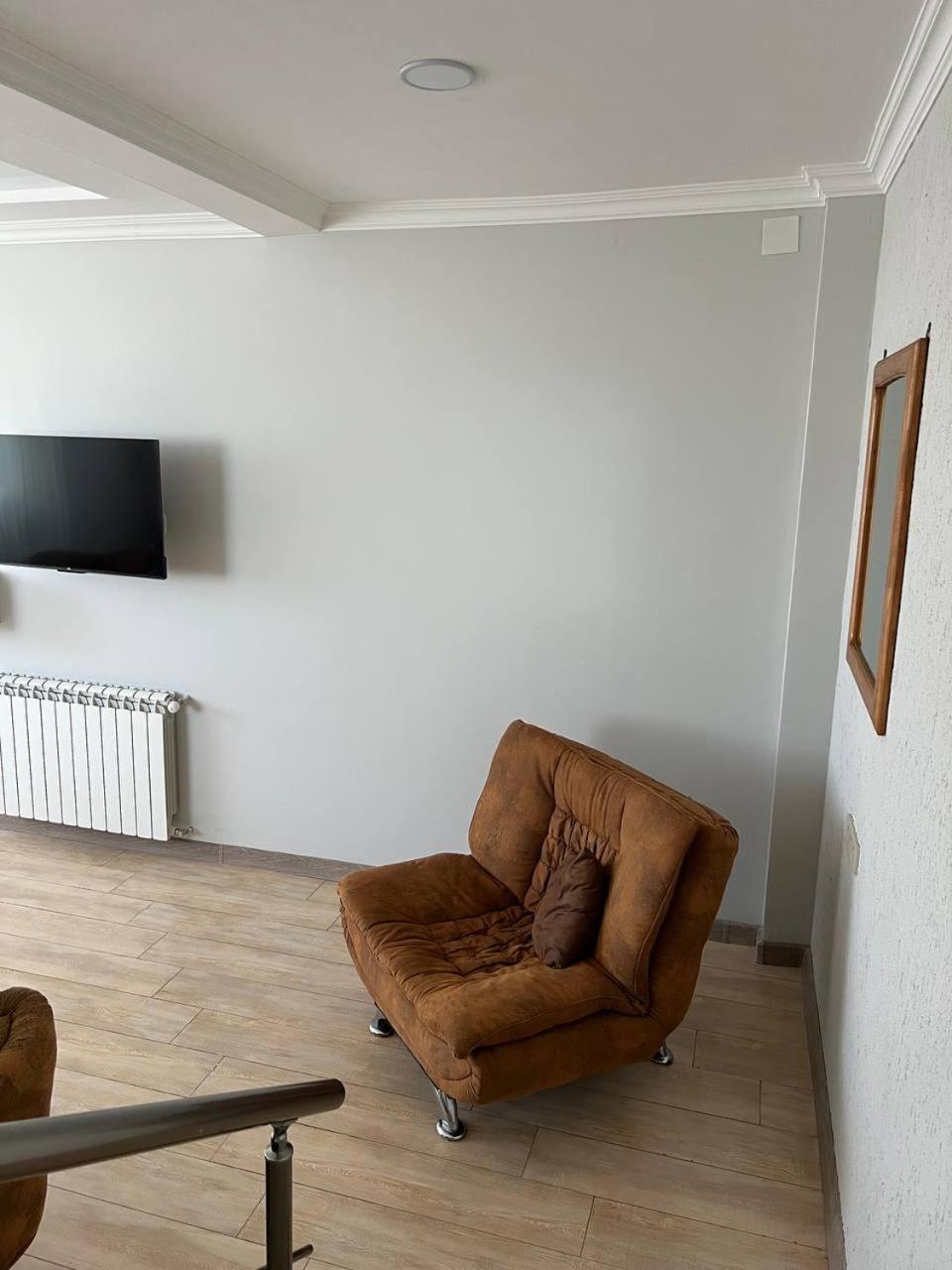 Gt House Batumi Ξενοδοχείο Εξωτερικό φωτογραφία