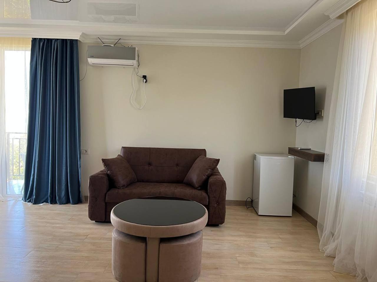 Gt House Batumi Ξενοδοχείο Εξωτερικό φωτογραφία