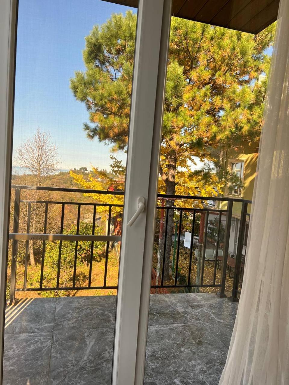 Gt House Batumi Ξενοδοχείο Εξωτερικό φωτογραφία